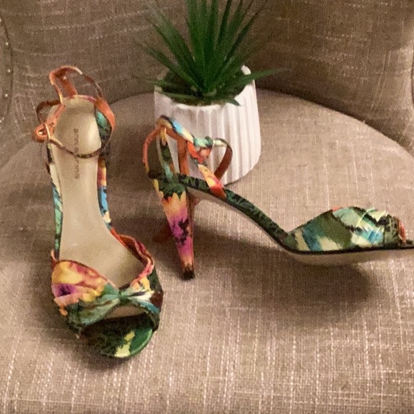 Floral heel sandals - Picture 3 of 3